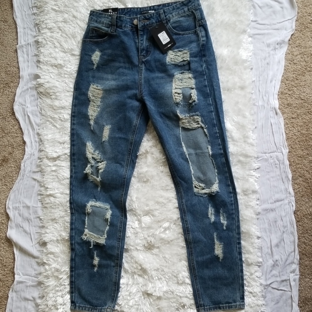 Fashionnova Distressed Janel Boyfriend Jeans